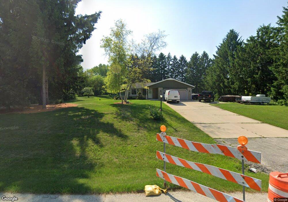 W225N145 Lexington Dr, Waukesha, WI 53186 - photo 1