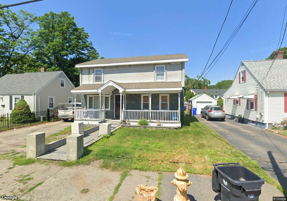 8 Maplecrest Dr, Pawtucket, RI 02861 - photo 1