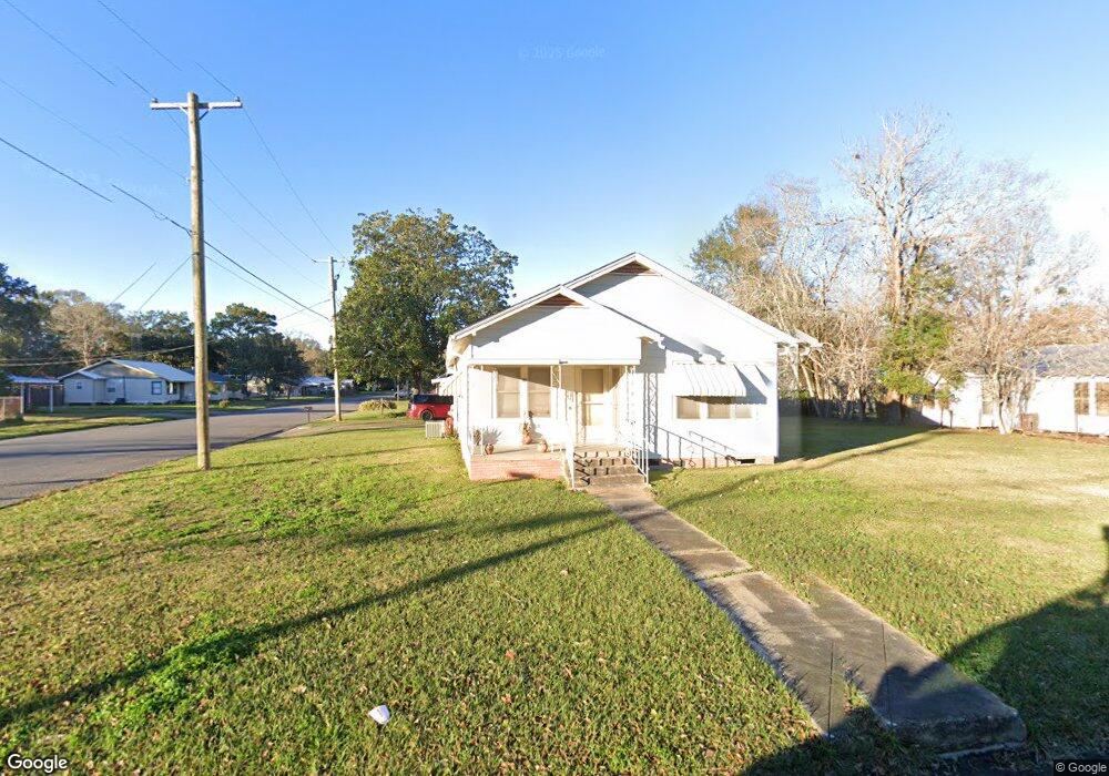 550 W Maple Ave, Eunice, LA 70535 - photo 1