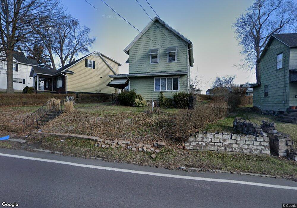 933 E Drinker St, Dunmore, PA 18512 - photo 1