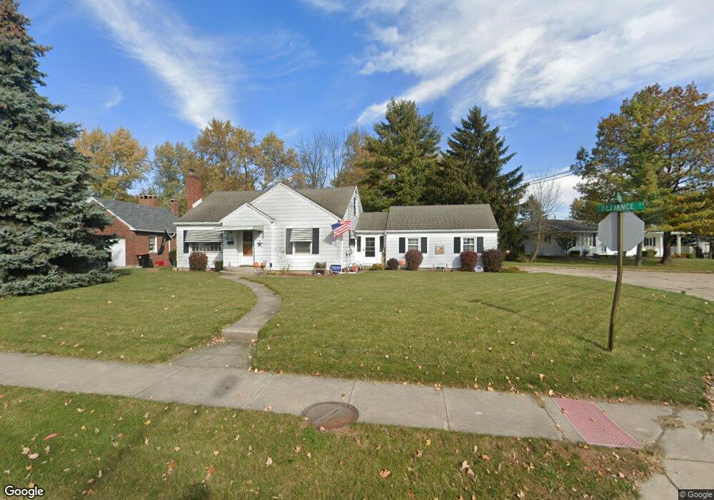 410 Defiance St, Wapakoneta, OH 45895 - photo 1