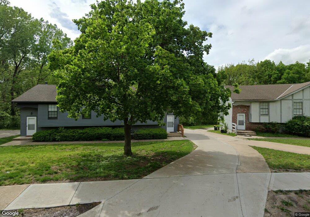 6623 Park St, Shawnee, KS 66216 - photo 1