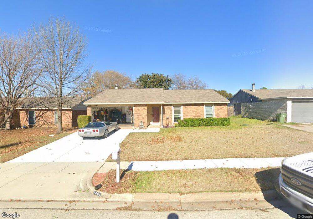 7441 Sandhurst Ln S, North Richland Hills, TX 76182 - photo 1