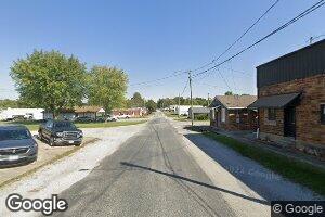 52 N Howard St, Ava, IL 62907