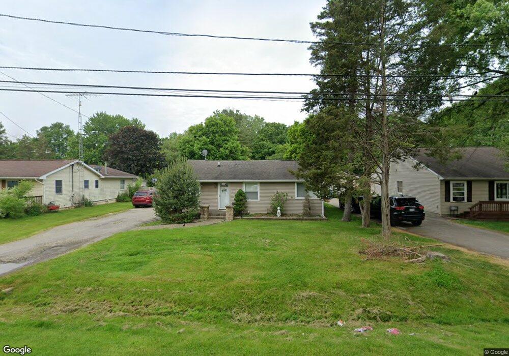 3467 Mills Acres St, Flint, MI 48506 - photo 1