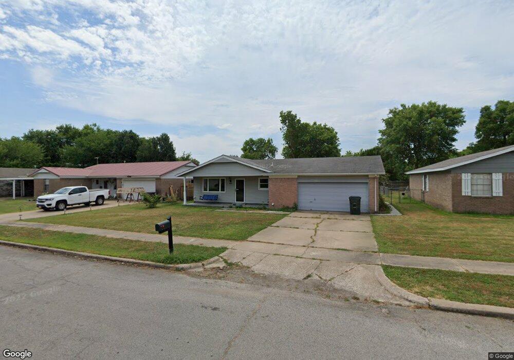 206 E Forrest St, Skiatook, OK 74070 - photo 1