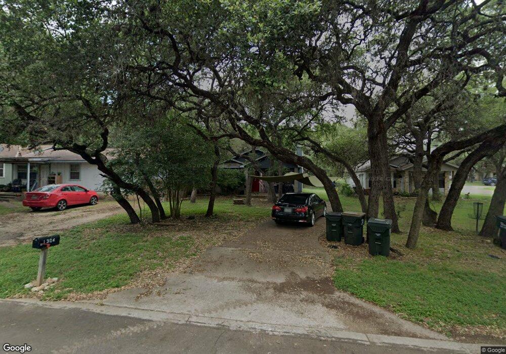 1304 Delmar St, San Marcos, TX 78666 - photo 1