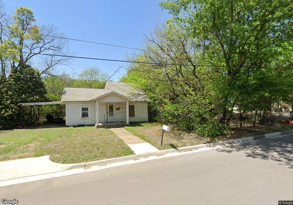 517 N Rusk St, Weatherford, TX 76086 - photo 1