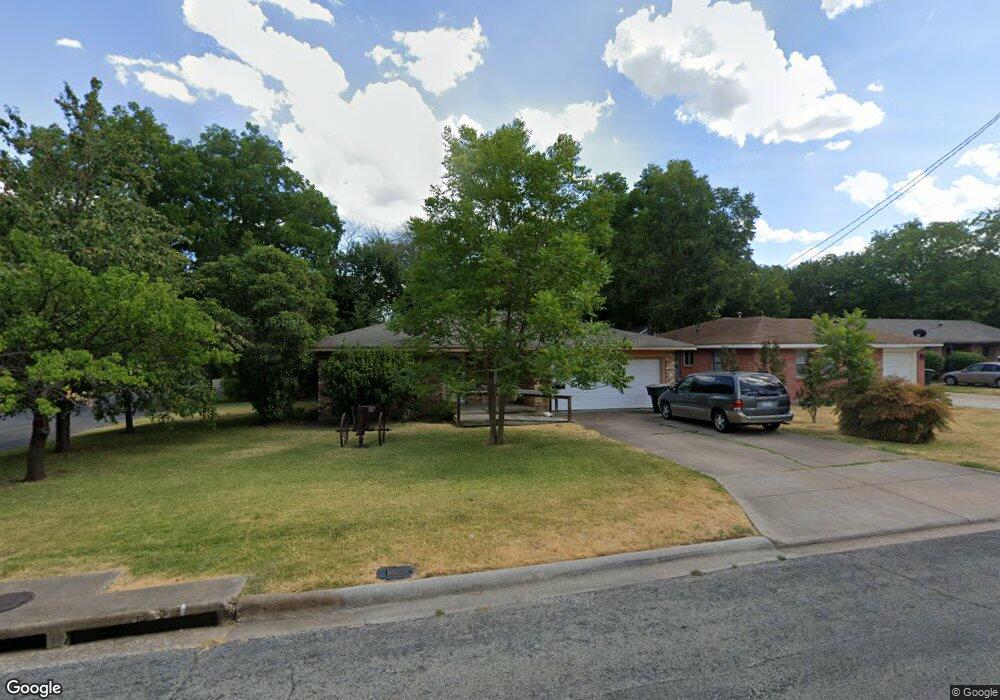 302 W Texas St, Sherman, TX 75092 - photo 1