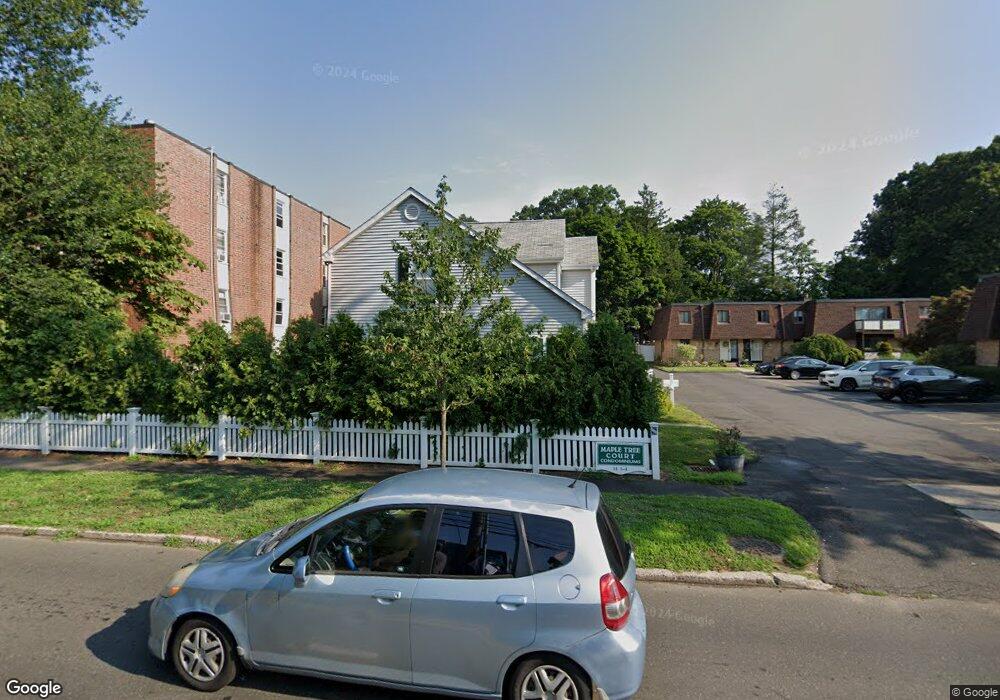 14 Maple Tree Ave unit 4, Stamford, CT 06906 - photo 1