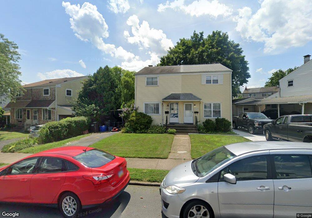 1323 Greenview Dr, Bethlehem, PA 18018 - photo 1