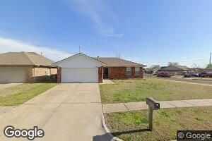 1601 Queensbury Rd, Moore, OK 73160