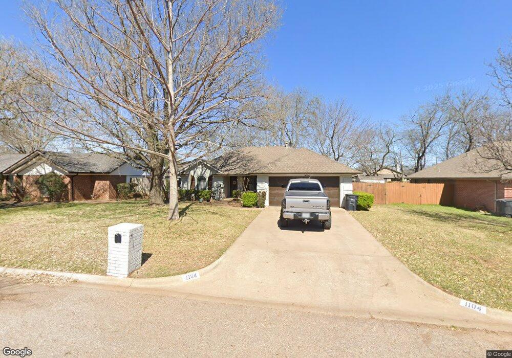 1104 Sandstone Dr, Cleburne, TX 76033 - photo 1