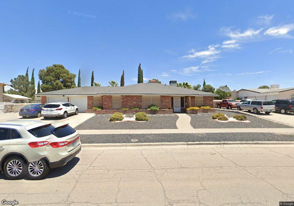 10221 Stoneway Dr, El Paso, TX 79925 - photo 1