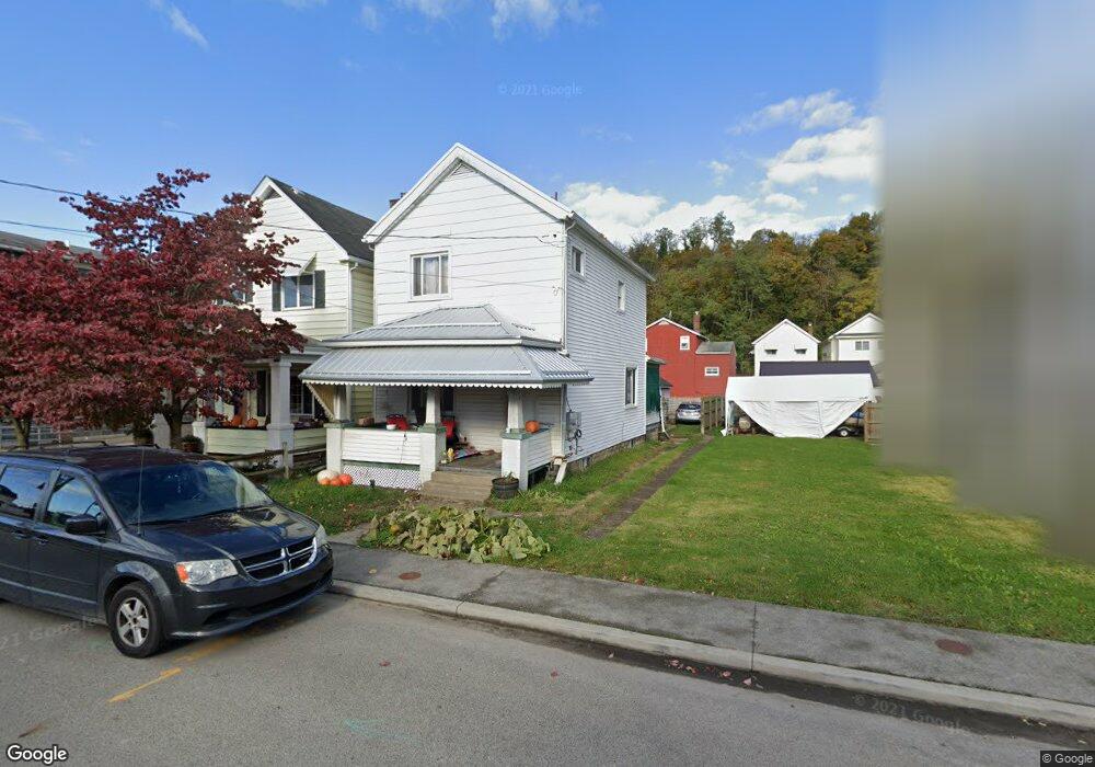 246 Mckinley Ave, East Vandergrift, PA 15629 - photo 1