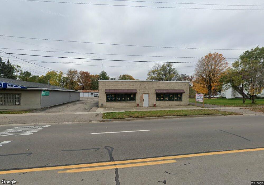 4504 S M l King jr Blvd, Lansing, MI 48910 - photo 1