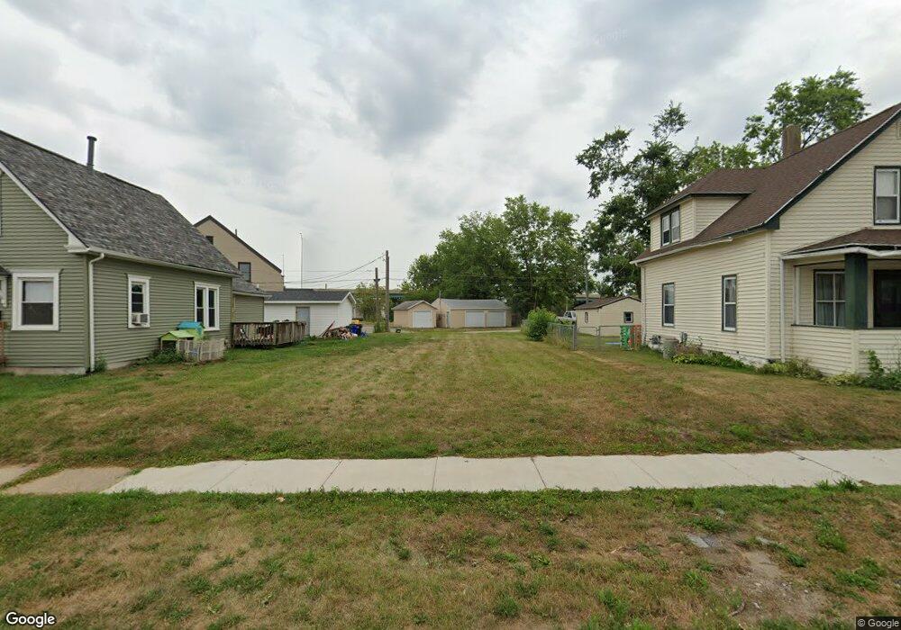 805 N St SW, Cedar Rapids, IA 52404 - photo 1