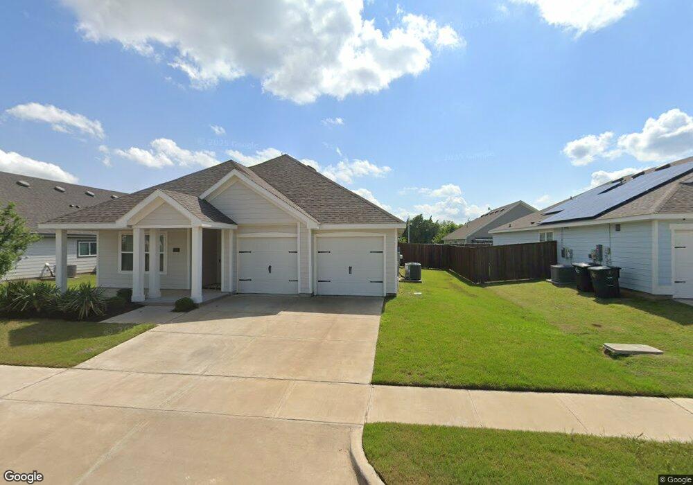 617 Mayfield Dr, Cleburne, TX 76031 - photo 1