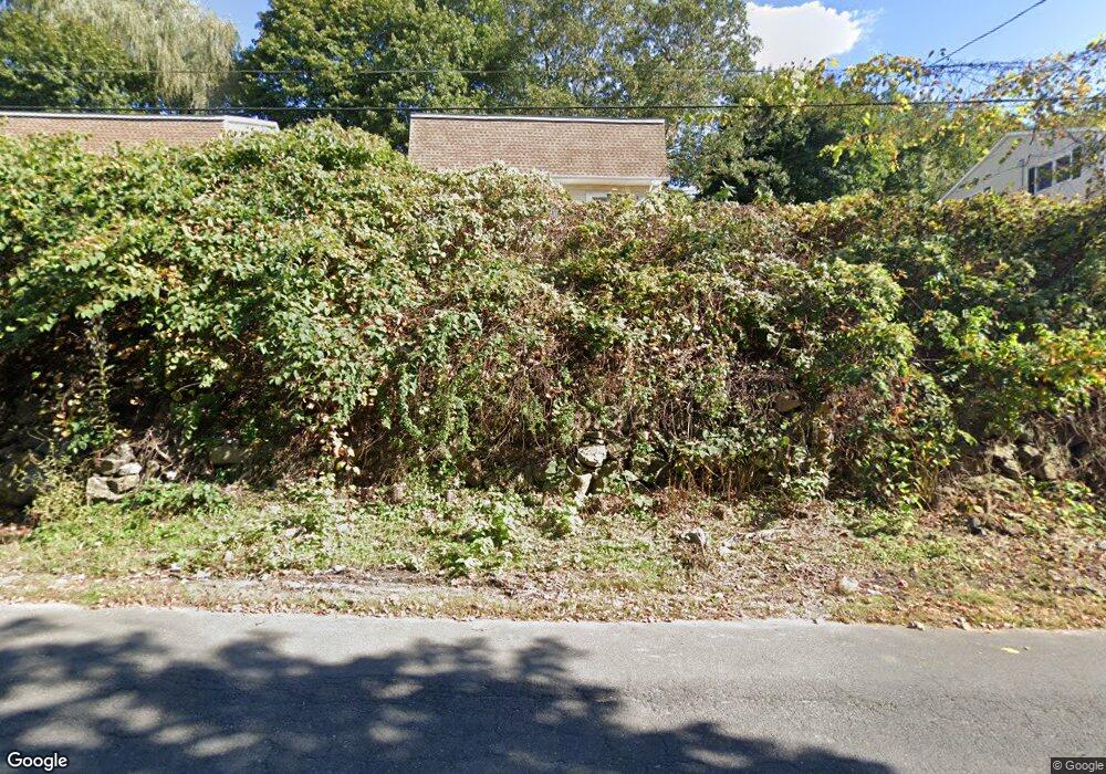 312 Waterville St unit 2, Waterbury, CT 06710 - photo 1