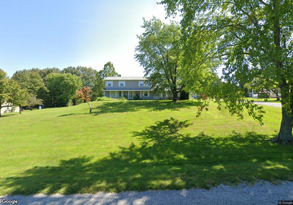 213 Southwest Dr, Harrisburg, IL 62946 - photo 1