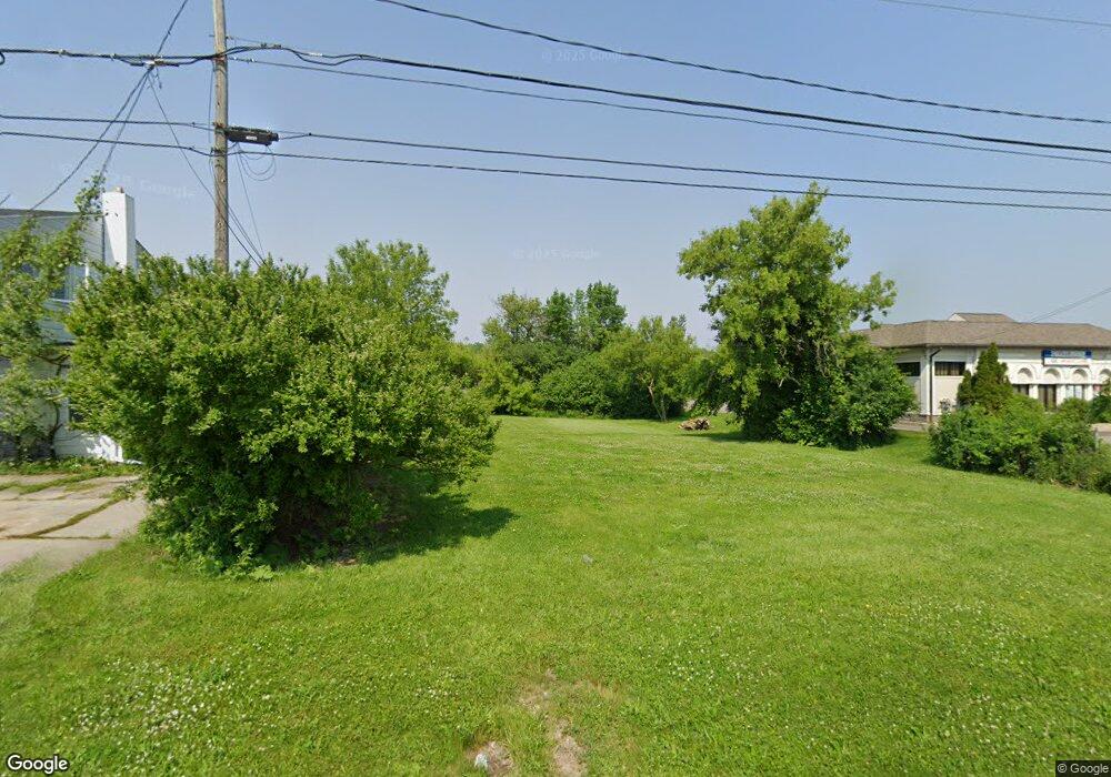 1268 S Linden Rd, Flint, MI 48532 - photo 1