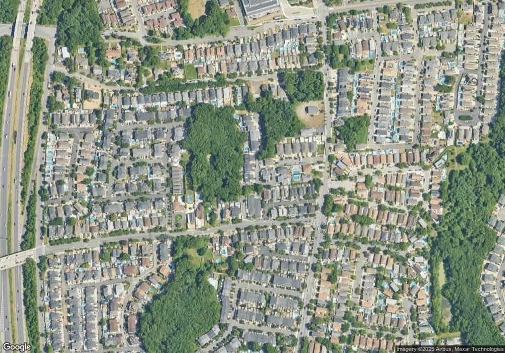 43 Sharrotts Ln, Staten Island, NY 10309 - photo 1