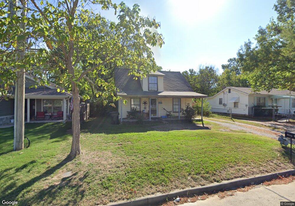 524 S Muskogee Ave, Claremore, OK 74017 - photo 1