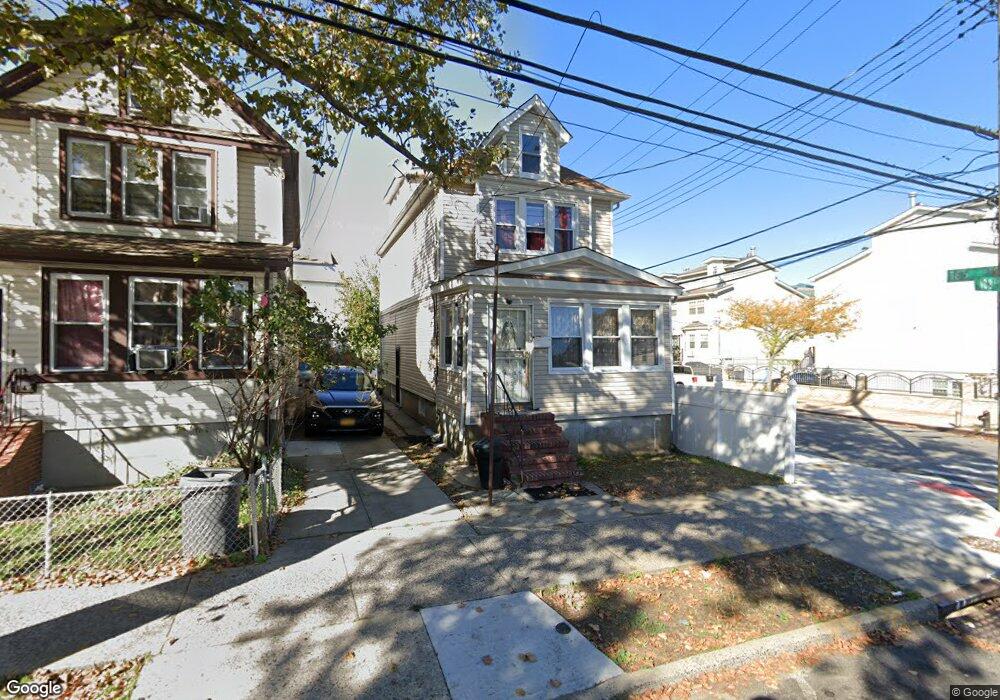 16435 108th Ave, Jamaica, NY 11433 - photo 1