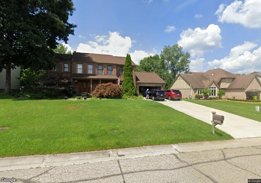 1752 Janet Dr, West Bloomfield, MI 48324 - photo 1