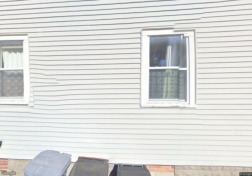 4 Currier St unit B, Amesbury, MA 01913 - photo 1