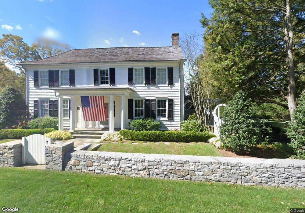 384 Round Hill Rd, Greenwich, CT 06831 - photo 1