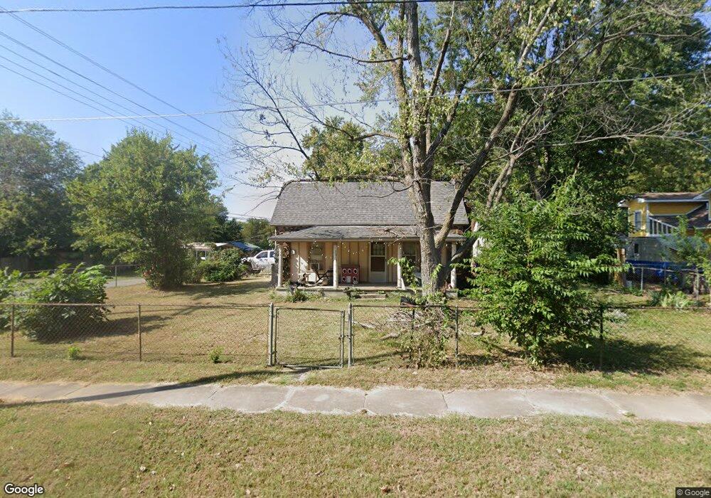 1015 N Vinita Ave, Tahlequah, OK 74464 - photo 1