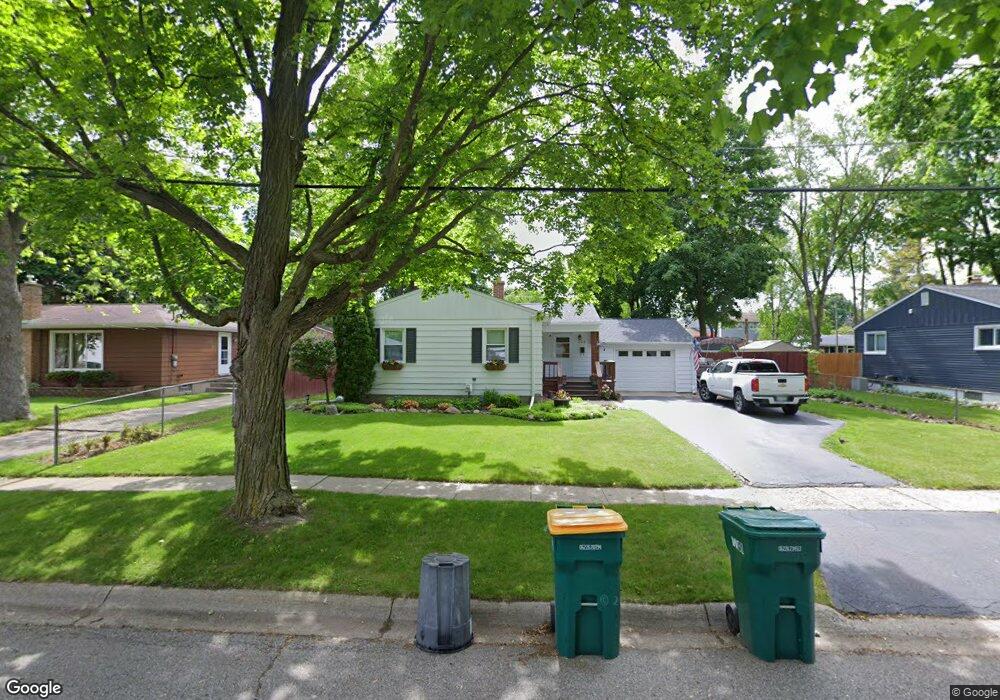 204 Labian Dr, Flushing, MI 48433 - photo 1