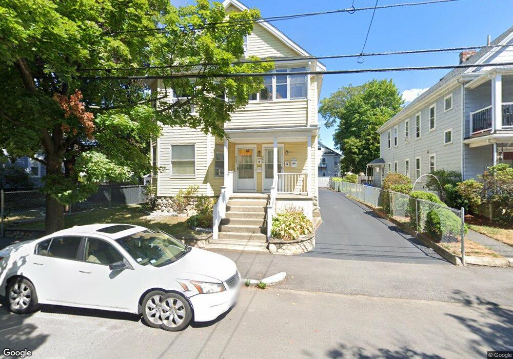 202 Brown St unit 204, Waltham, MA 02453 - photo 1