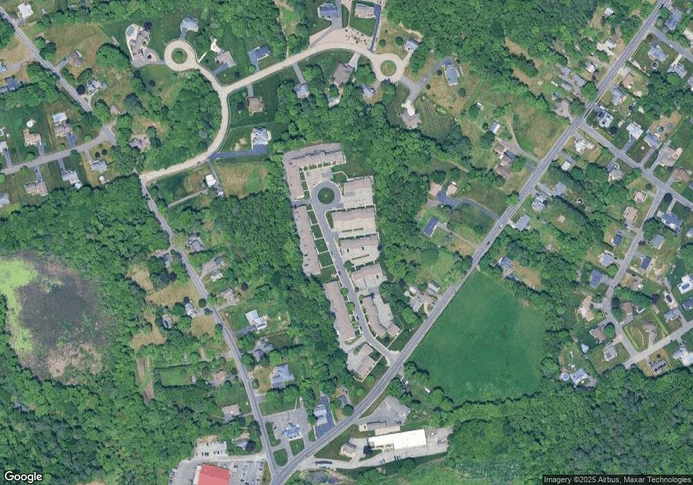 702 Meadowecrest Cir, Ludlow, MA 01056 - photo 1