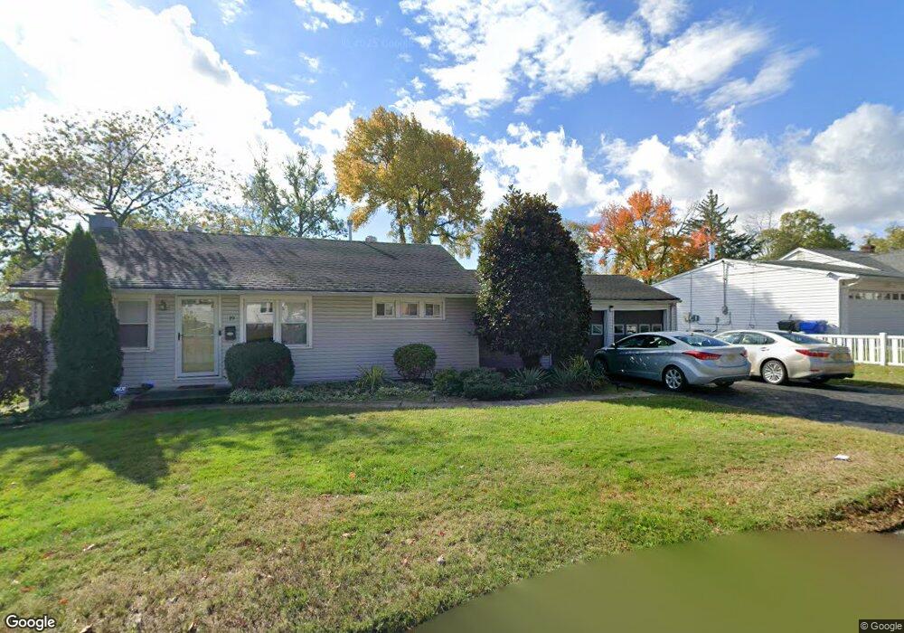 19 Maple Rd, Iselin, NJ 08830 - photo 1