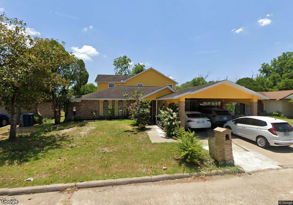 1923 Twinbrooke Dr, Houston, TX 77088 - photo 1