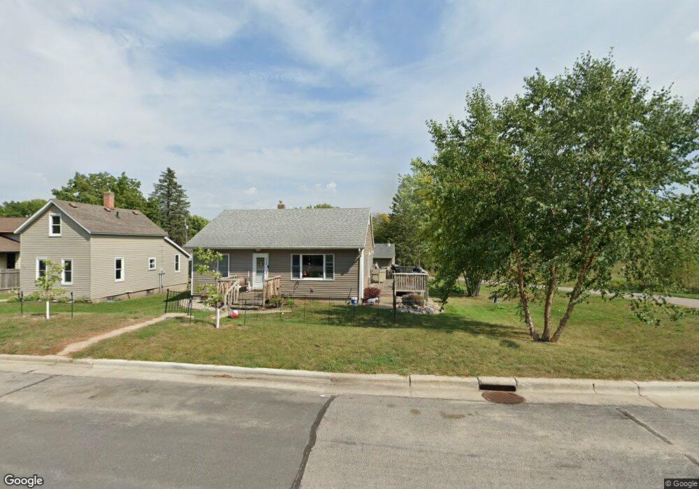 714 N Spring St, New Ulm, MN 56073 - photo 1