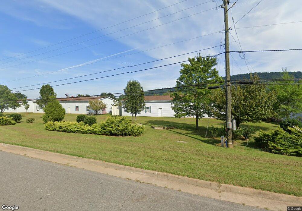 1982 Snow Point Ln, Charlottesville, VA 22902 - photo 1