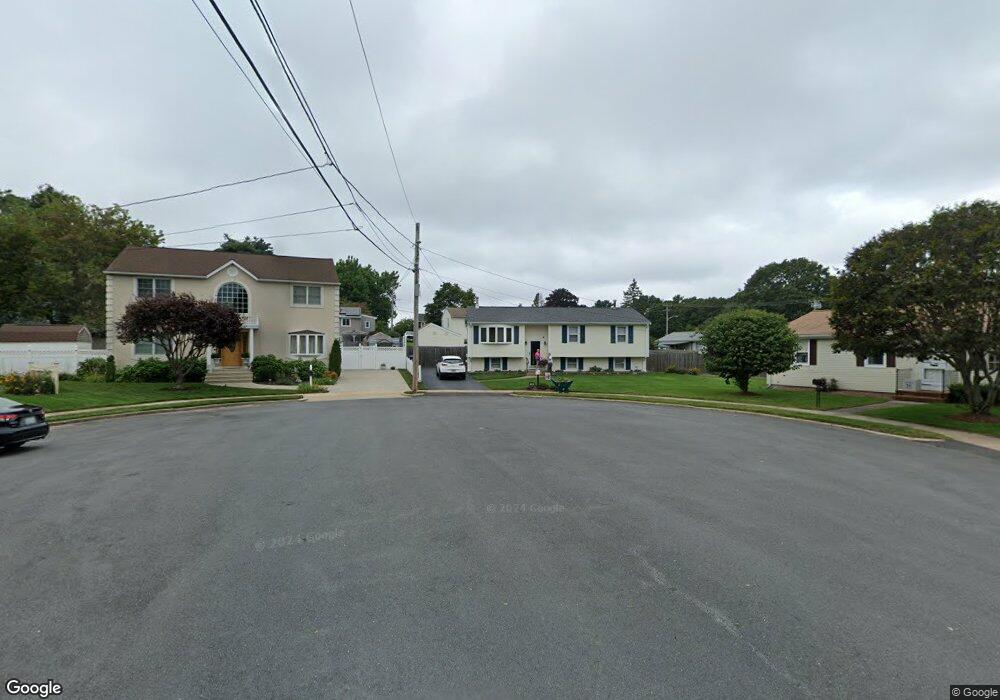 17 Julie Ann Cir, Riverside, RI 02915 - photo 1