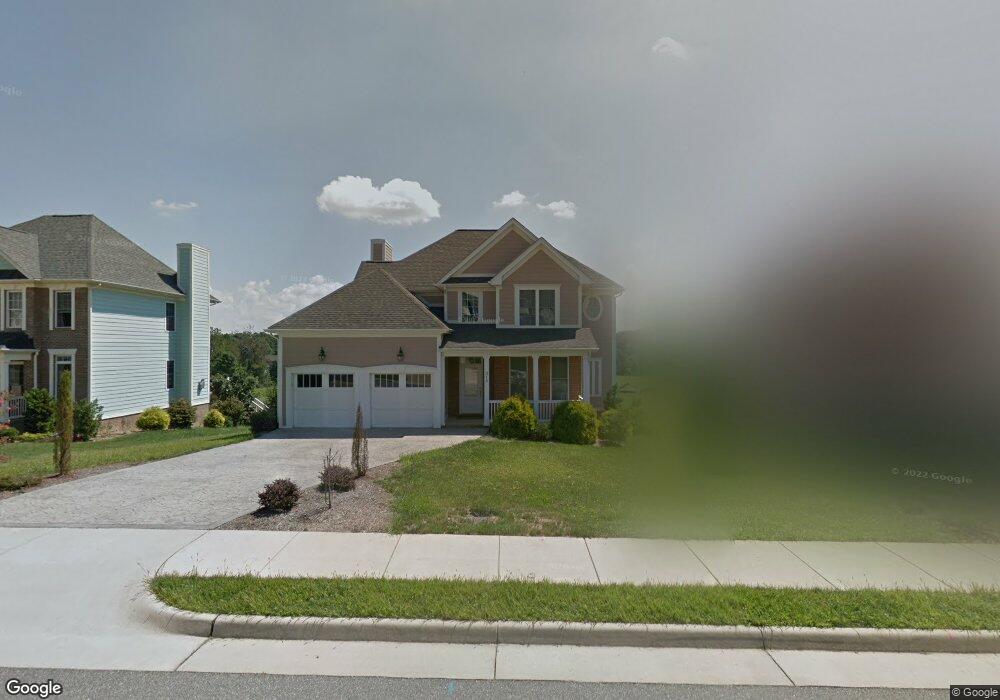 316 Windsor Dr, Fishersville, VA 22939 - photo 1