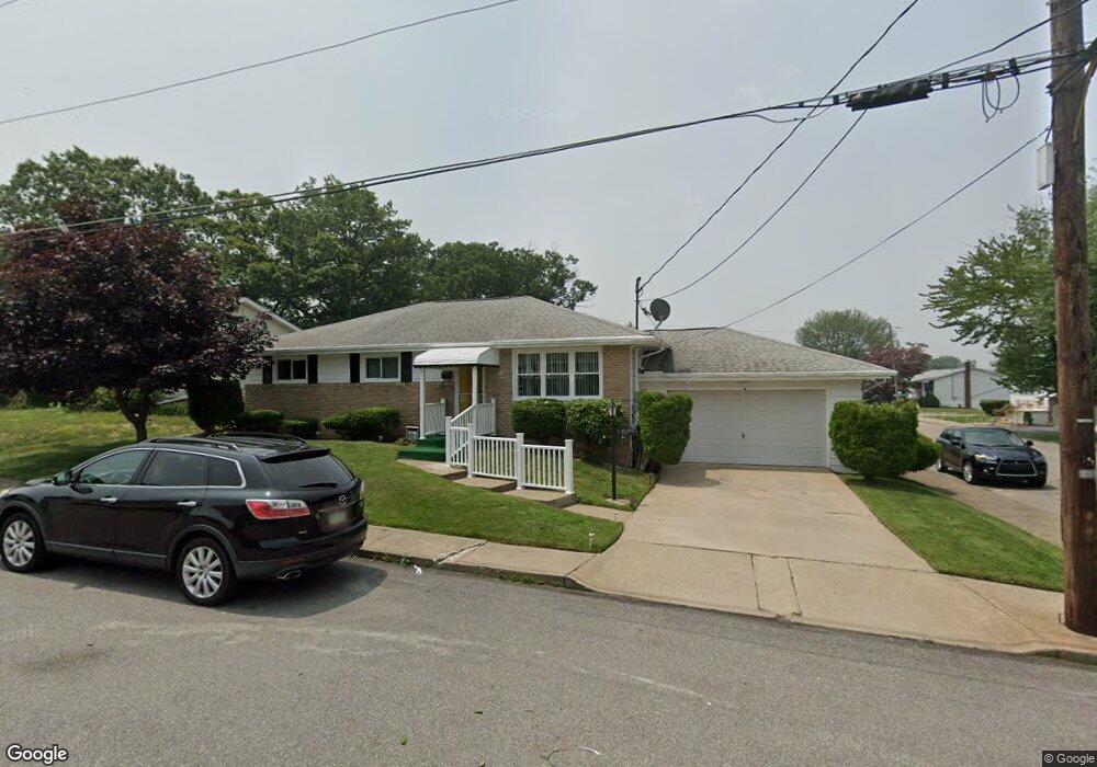 884 Branch Ct, Hazle Township, PA 18202 - photo 1