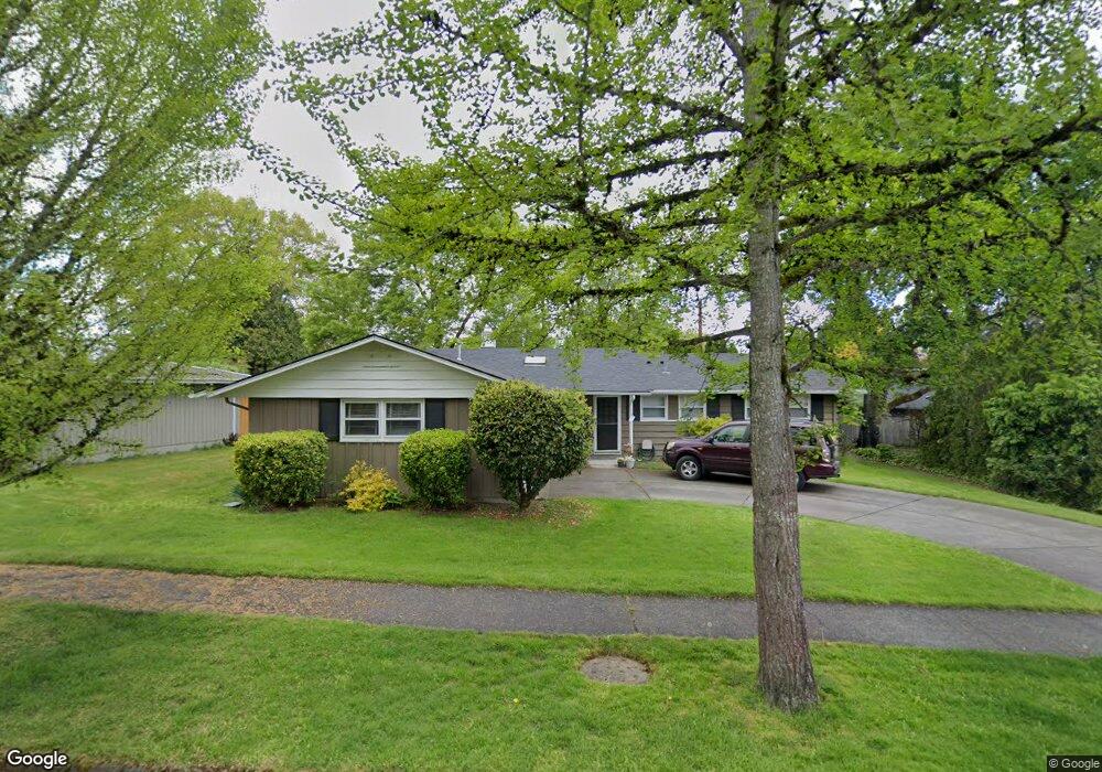 1665 SW Hicrest Ave, Portland, OR 97225 - photo 1