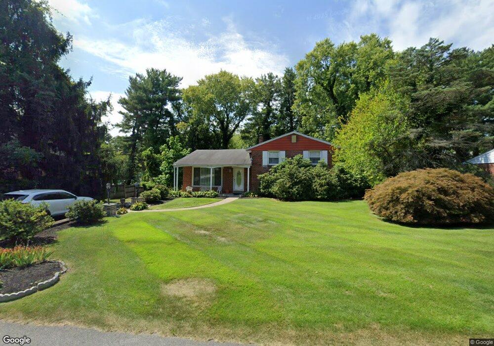 527 Georgetown Rd, Wallingford, PA 19086 - photo 1