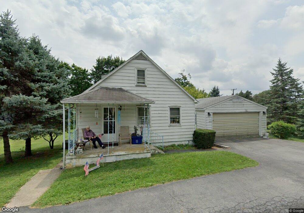 1830 Pinyon Ln, Allentown, PA 18103 - photo 1