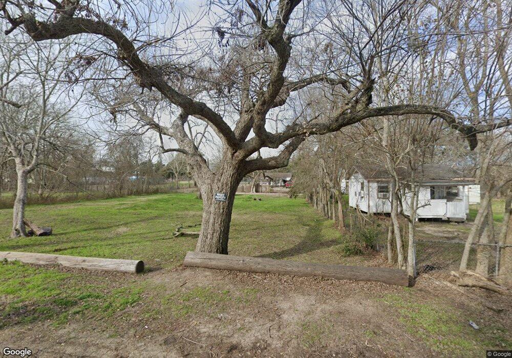 316 1st St, Rosenberg, TX 77471 - photo 1