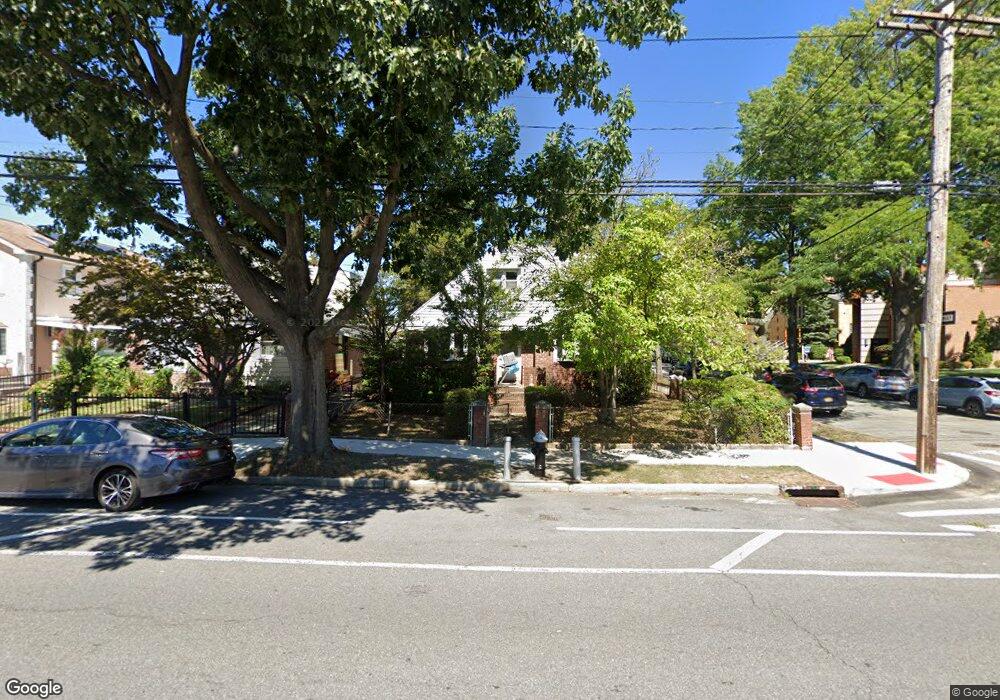 25719 80th Ave, Glen Oaks, NY 11004 - photo 1