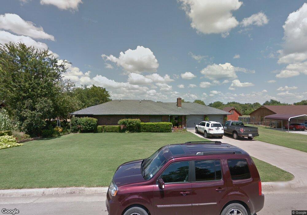 617 Wallace St NW, Ardmore, OK 73401 - photo 1