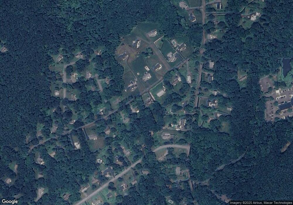 7 Turkey Roost Rd, Sandy Hook, CT 06482 - photo 1