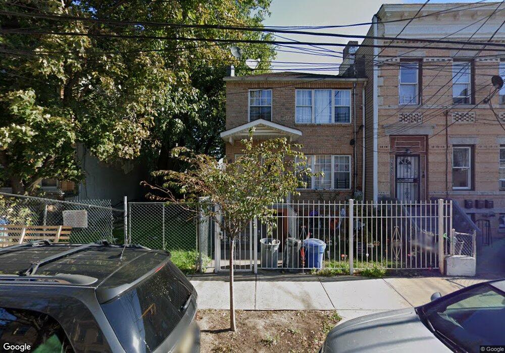 10451 164th St, Jamaica, NY 11433 - photo 1